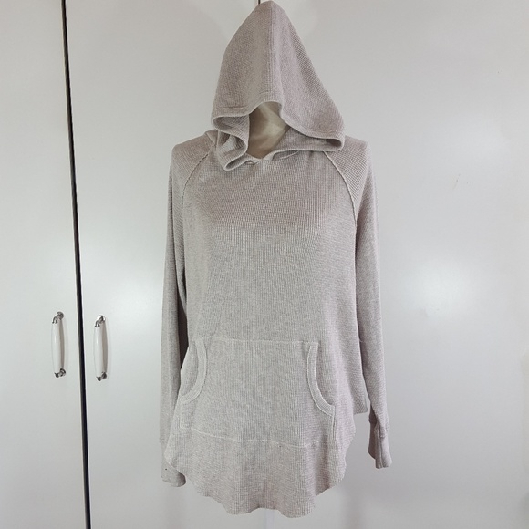 hooded thermal top